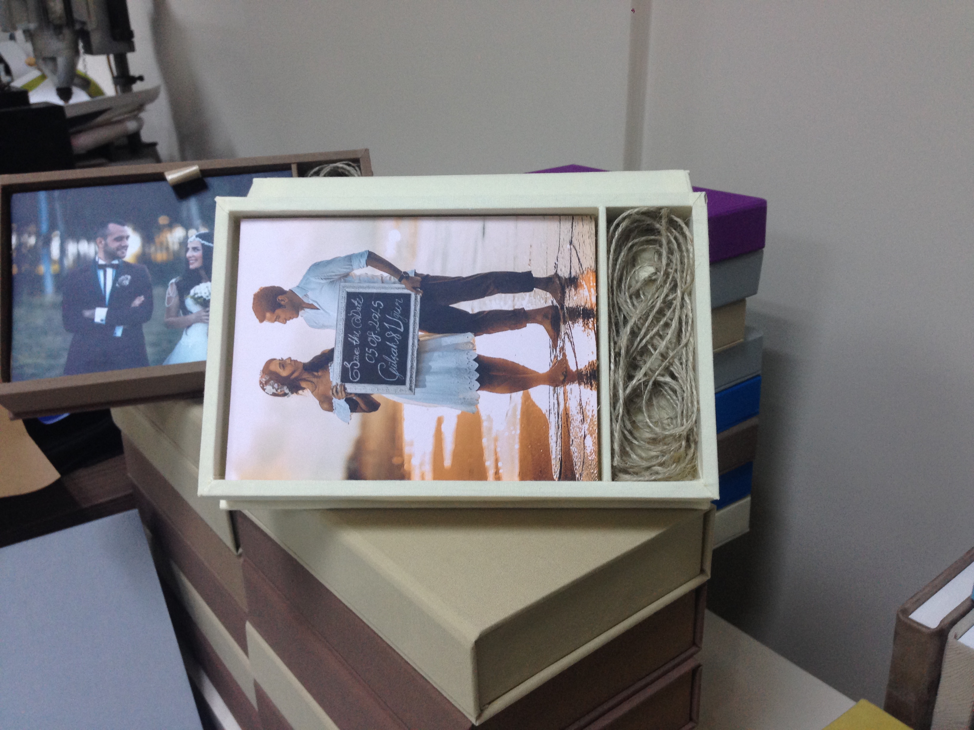 Photo Box Get The Best Photo Box Gift Product!